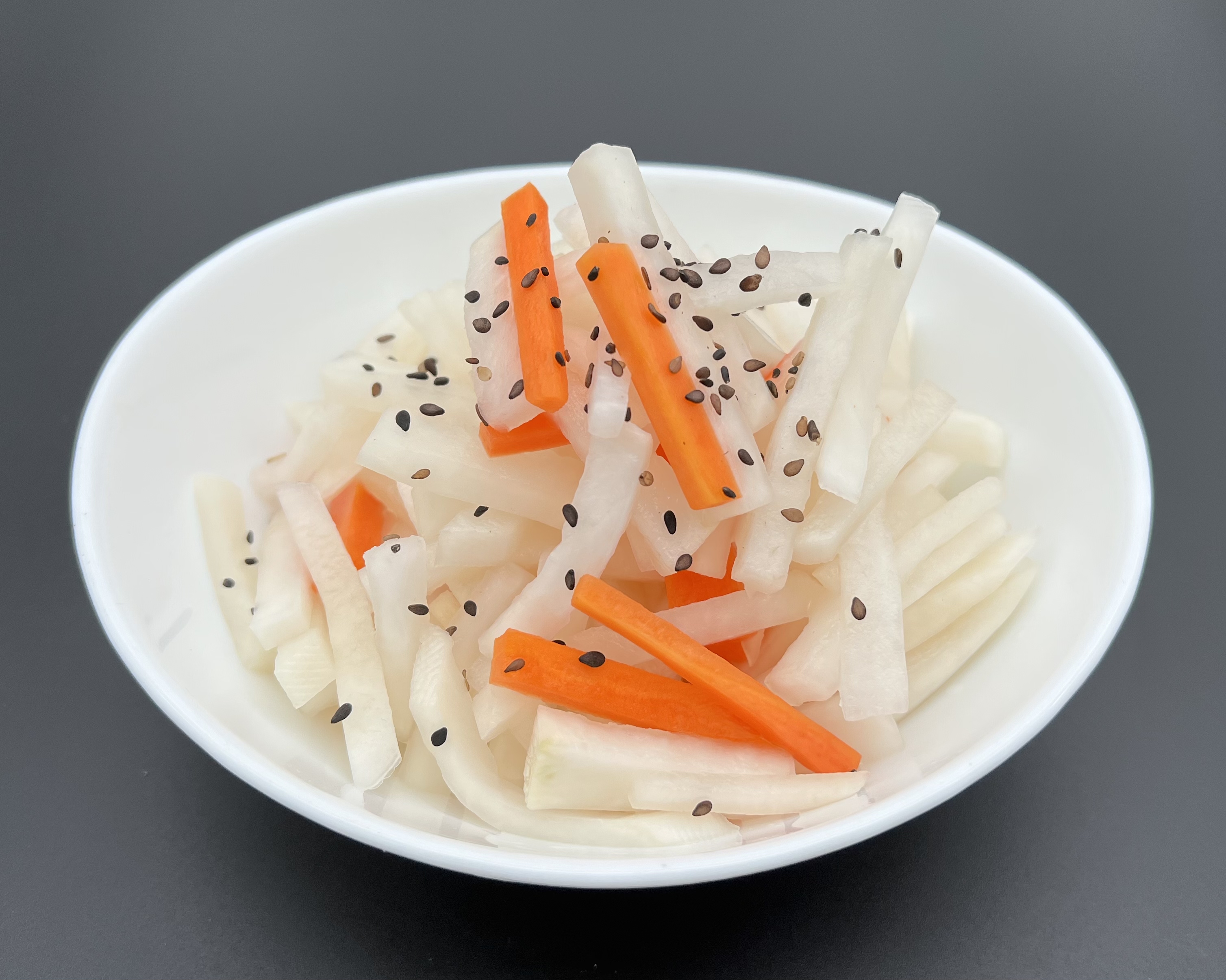 1. Special Chinese kimchi (Chinese pickled veggies)     爽口萝卜条     کیمچی مخصوص چینی 