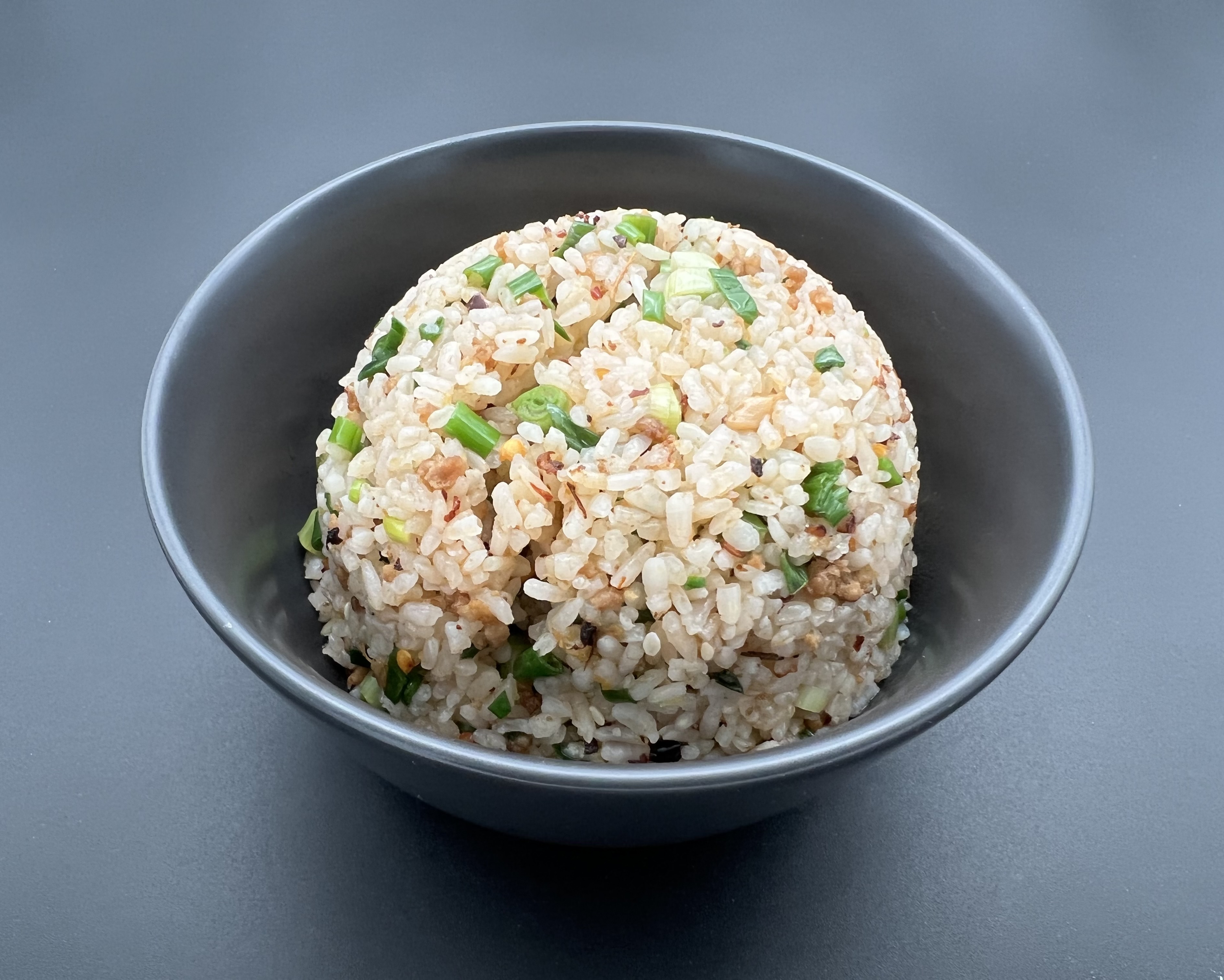 11. Fried rice with minced beef and vegetables (Chili)   牛肉沫炒饭  چاوفن گوشت (برنج تفت داده شده با گوشت چرخ کرده و سبزیجات)(چیلی) 