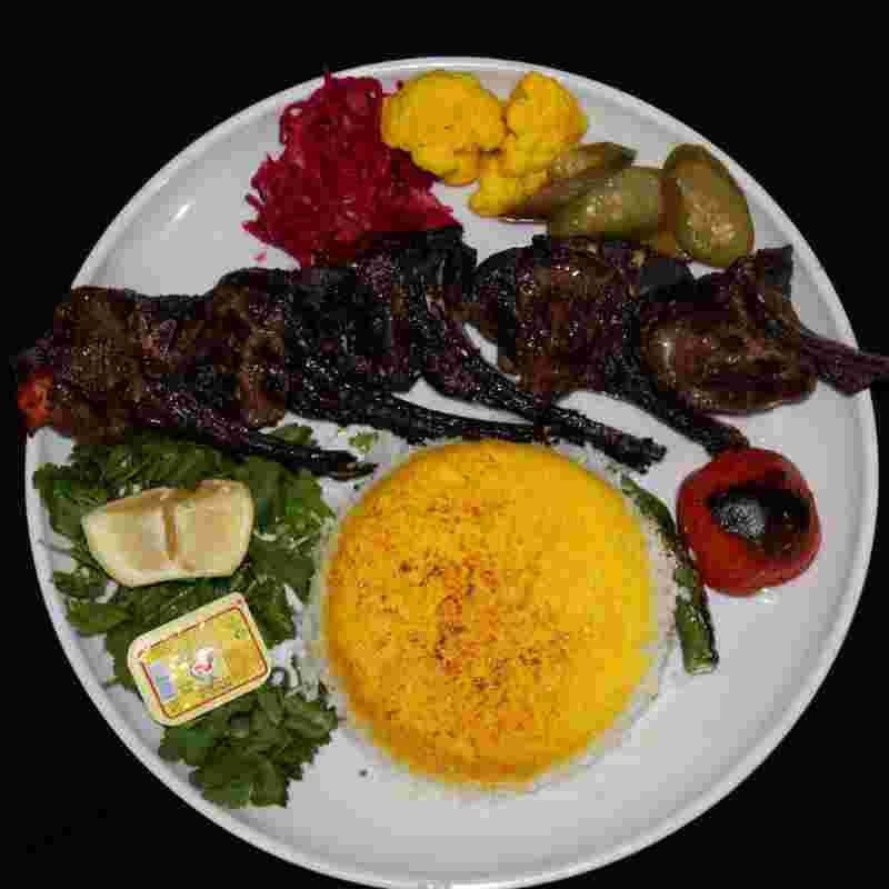 چلو شیشلیک مخصوص روجا